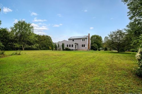 10 Pheasant Run, Windsor CT 06095-1549 exterior