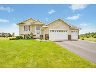 29986 149th St, Princeton, MN 55371-8548