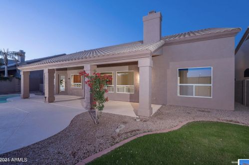 723 Amberwood Dr, Phoenix AZ  85045-0634 exterior