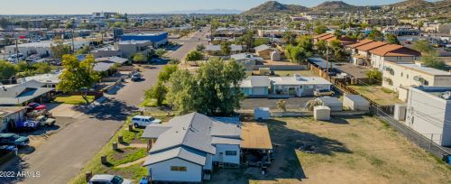 748 Carol Ave, Phoenix AZ 85021-2088 exterior