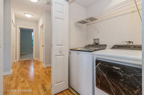 120 Leavitt St, Chicago IL 60612-2300 exterior