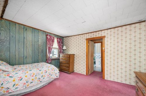 203 Sunnyside Ave, Woonsocket RI 02895-5103 exterior