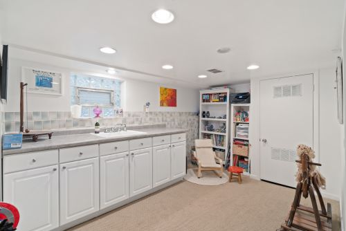 3448 Ridgeway Ave, Chicago IL 60659-1117 exterior