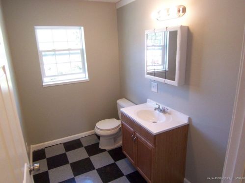 1269 Washington Ave, Portland ME 04103-2045 exterior