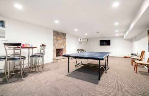 235 Warren St, Brookline MA 02445-5942 exterior