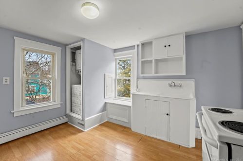 22 Bartlett Ave, Norwalk CT 06850-1530 exterior