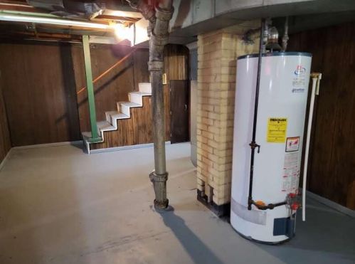 766 Mclaughlin Ave, Meskegon MI 49442-4031 exterior