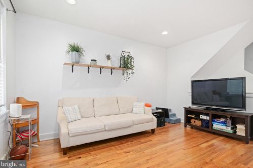 1822 Earp St, Philadelphia PA  19146-4608 exterior