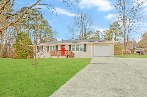 2589 Poplar St, Lithonia GA  30078-3328 exterior