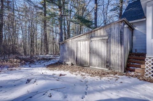 30 Lawrence St, Concord NH  03301-5313 exterior