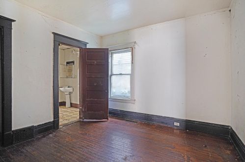 411 11 St, Grand Rapids MI 49504-4428 exterior