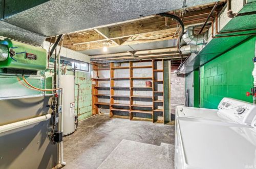 2116 Jefferson Blvd, Mishawaka IN 46545-7720 exterior