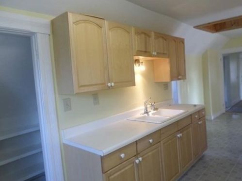 32 Burncoat St, Worcester MA 01605-1814 exterior