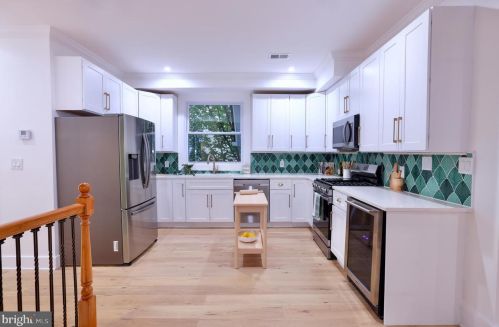 3016 Thayer St, Washington DC  20018-2505 exterior