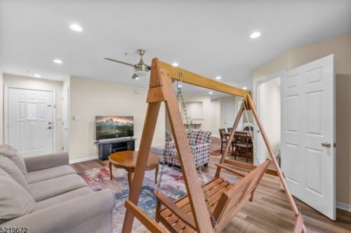 105 Rip Van Dam Ct, Montgomery NJ  08502-4101 exterior