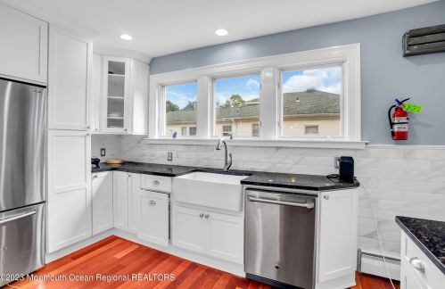 308 Monmouth Rd, West Long Branch NJ 07764-1028 exterior