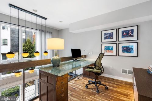 122 Christian St, Philadelphia PA 19147-3612 exterior