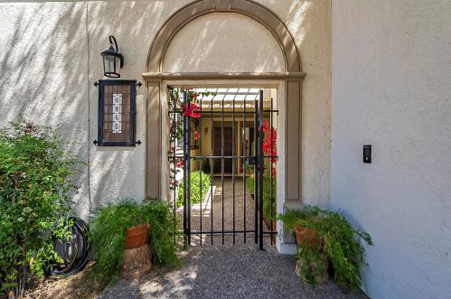 6860 Dorado Ct, Tucson, AZ 85715-4751