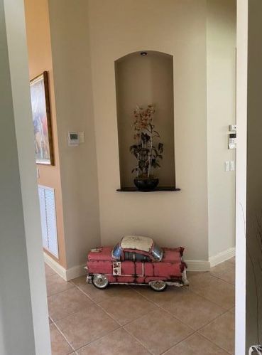 7026 Fairway Lk Dr, Boynton Beach FL 33472-6801 exterior