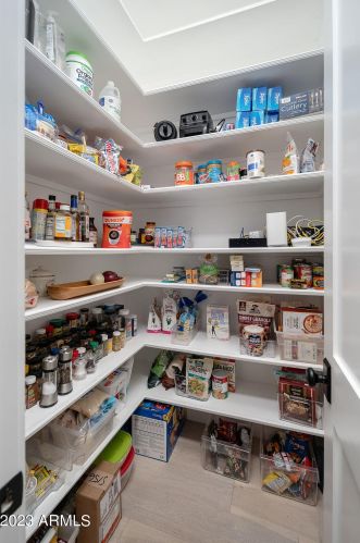 3302 51st St, Phoenix AZ  85018-6612 exterior