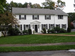 90 Neshobe Rd, Newton, MA 02468-1345