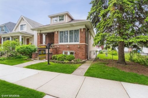 5725 Dakin St, Chicago, IL 60634-2606