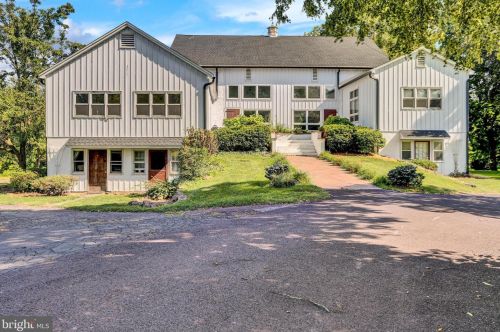 886 Vaughn Rd, Pottstown PA exterior