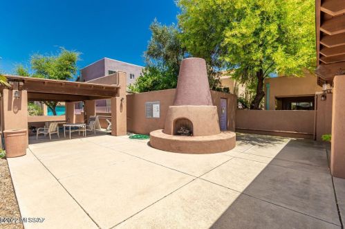 5312 Calle Vista De Colores, Tucson AZ  85711-7431 exterior