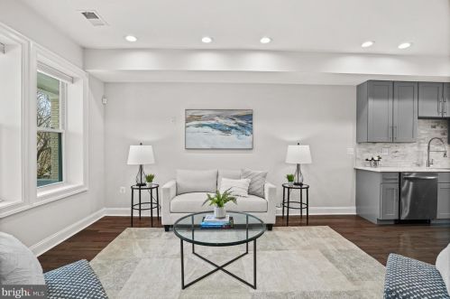 3210 Park Pl, Washington DC  20010-2529 exterior