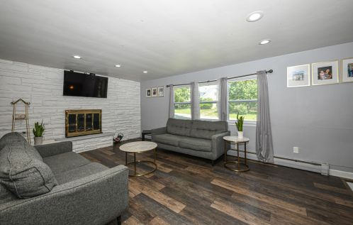 6037 22 St, Milwaukee WI 53233-1914 exterior