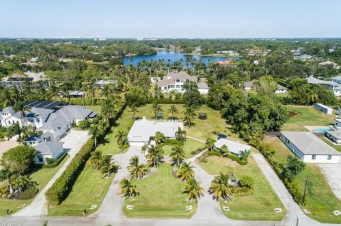 143 Mahogany Dr, Naples FL exterior