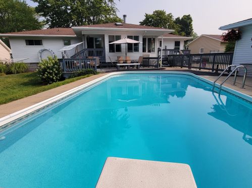 1849 Lawnel Ave, Meskegon MI 49441-3743 exterior