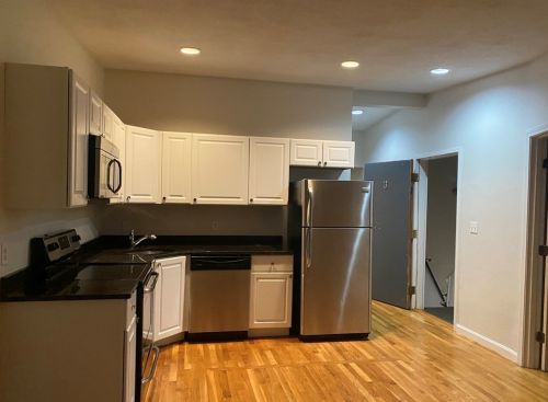 204 H St, Boston, MA