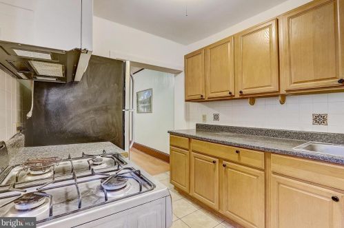 822 Ohio Ave, Trenton NJ 08638-3926 exterior