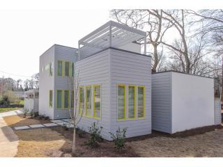 1525 Foote St, Atlanta GA  30307-2816 exterior