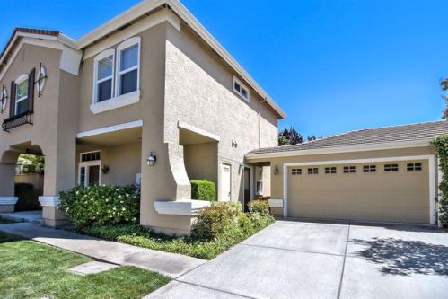 276 Caples Dr, Folsom, CA 95630-7206