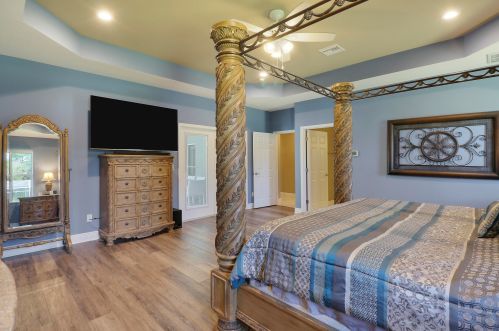 4904 Palmetto Dr, Fort Pierce FL 34982-3222 exterior