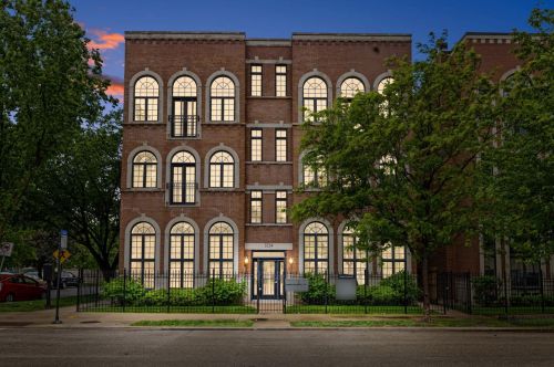 3234 California Ave, Chicago IL  60618-5896 exterior