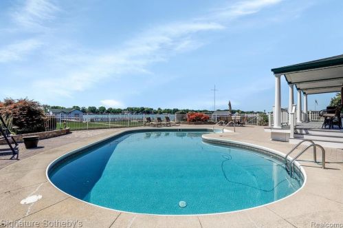 2703 Pointe Tremble Rd, Algonac MI 48001-4255 exterior