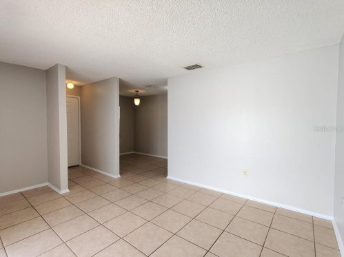 312 Dorchester Sq, Lake Mary FL  32746-4218 exterior