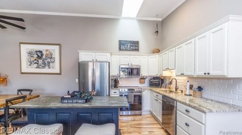 22158 Edgewater, Novi MI  48375-5014 exterior