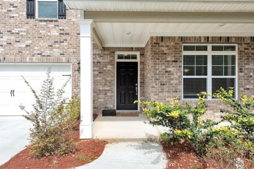 5463 Jamerson Dr, Atlanta, GA 30349-3991