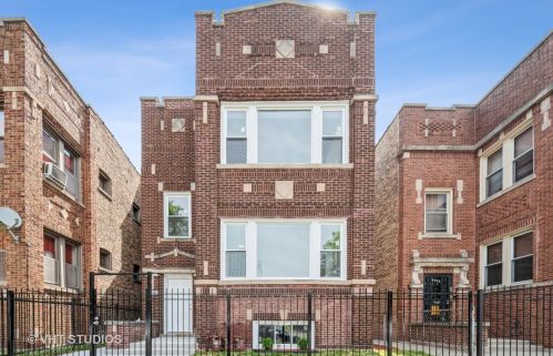 7215 Ridgeland Ave, Chicago, IL 60649-2808
