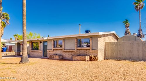 3051 Eastview Ave, Tucson AZ  85730-2905 exterior