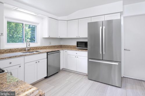 28 Pardoe Rd, Princeton NJ 08540-2617 exterior