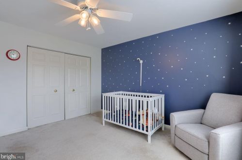 152 Merlin Dr, Hummelstown PA  17036-8841 exterior