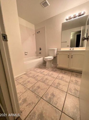 1525 El Alba Way, Chandler AZ  85224-2215 exterior