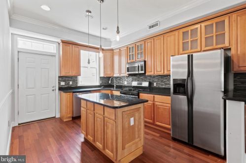 1728 Dickinson St, Philadelphia PA  19146-4757 exterior