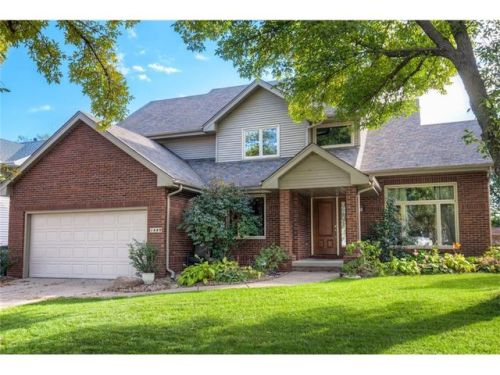 1449 122nd St, Des Moines, IA 50325-8102