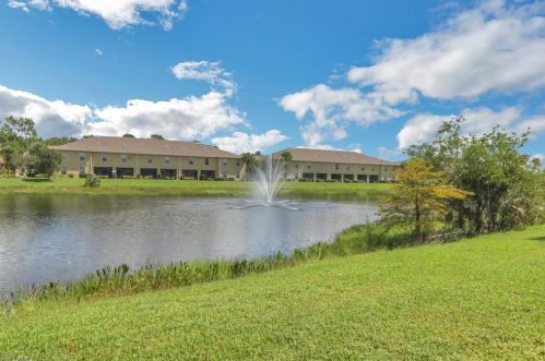 9047 Gervais Cir, Naples FL 34120-4773 exterior